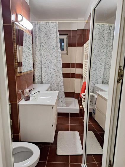Apartament cu 2 camere semidecomandat în Dacia
