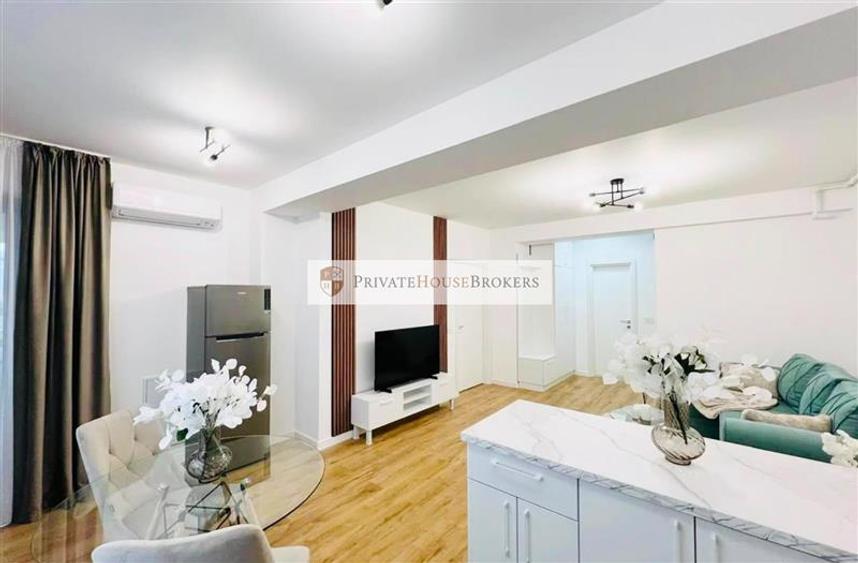 Apartament cu 2 camere semidecomandat, mobilat în Pipera
