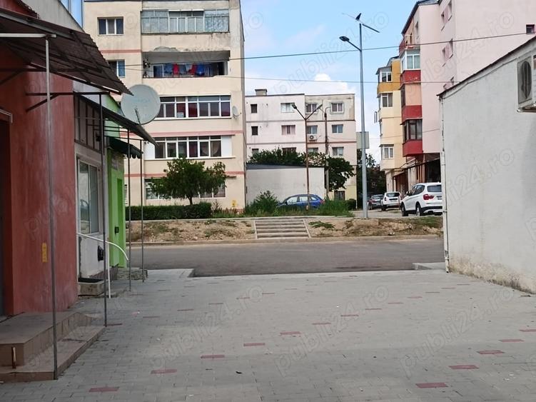 Apartament cu 2 camere decomandat în Buhuși