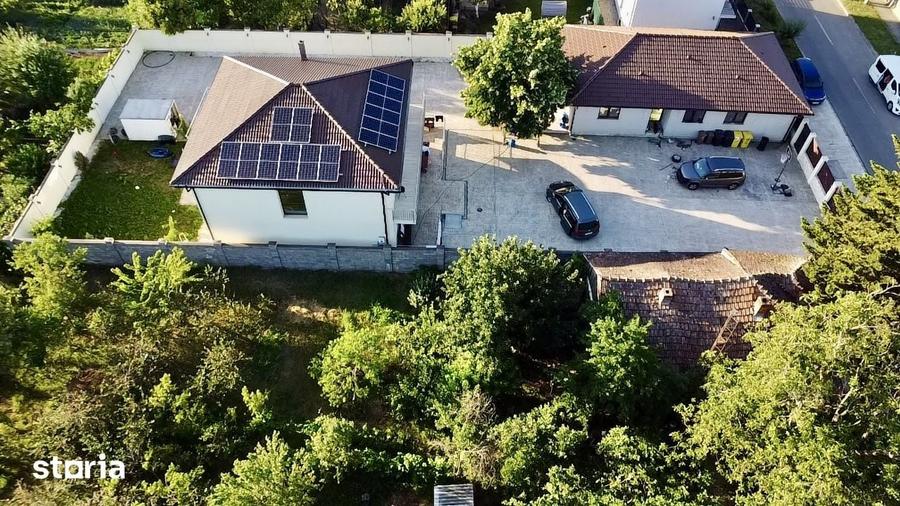 Casă cu 9 camere cu Teren 1080 Mp în Bujac