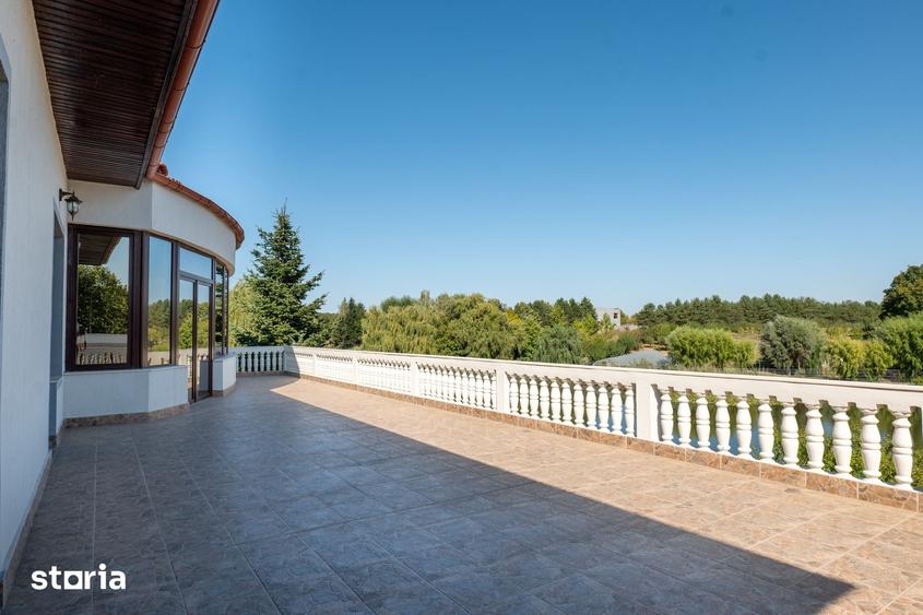 Casă cu 9 camere cu Teren 1100 Mp în Siliștea Snagovului