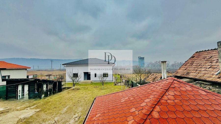 Casă individuală cu 6 camere cu Canalizare în Fundătura