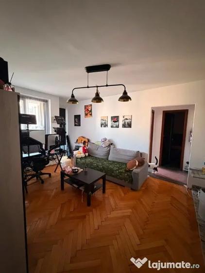 Apartament cu 2 camere semidecomandat în Ștefan cel Mare