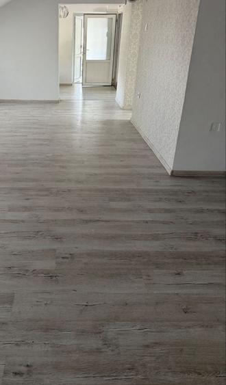 Spațiu comercial, de 100 mp, în Ultracentral