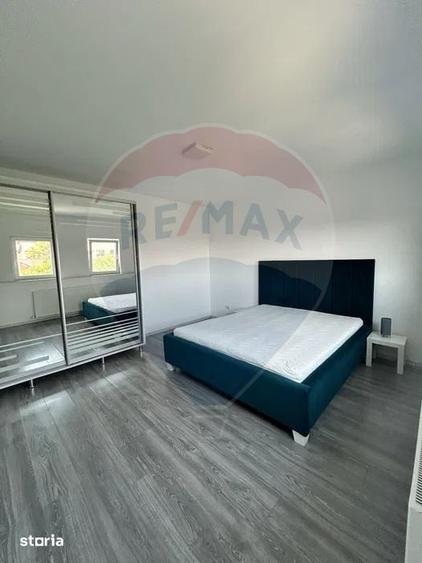 Apartament cu 3 camere în Pârneava
