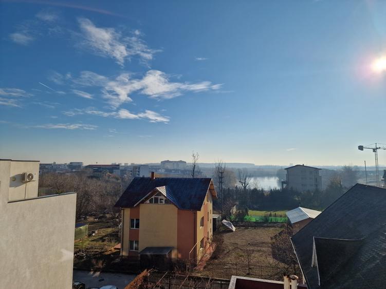 Apartament cu 3 camere decomandat, mobilat în Voluntari