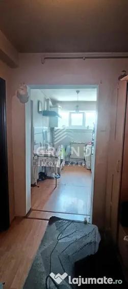 Apartament cu 2 camere decomandat în Florești