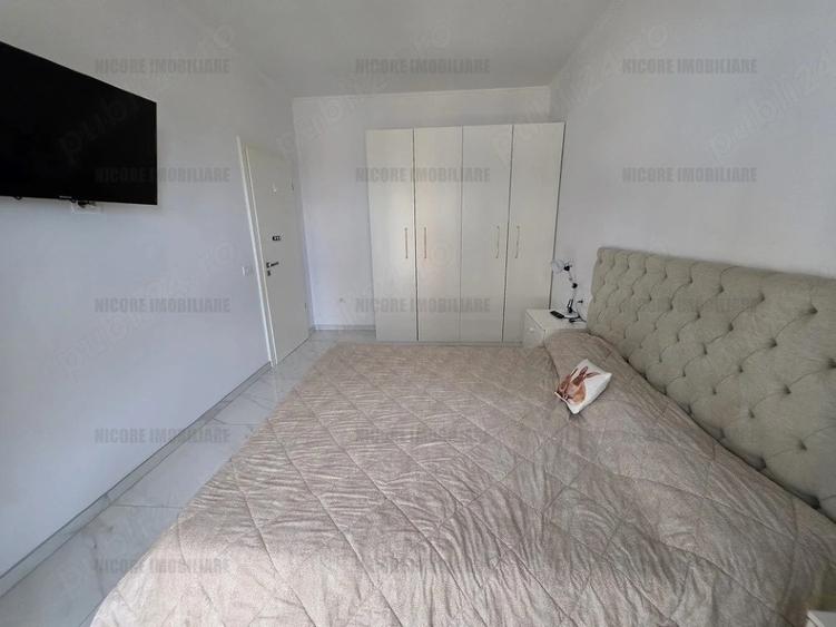 Apartament cu 3 camere semidecomandat în Giroc