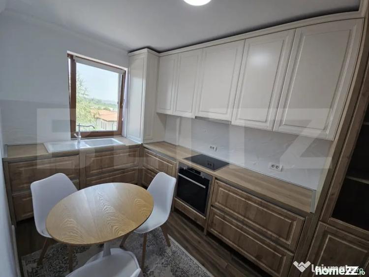 Apartament cu 3 camere decomandat în Valea Lupului