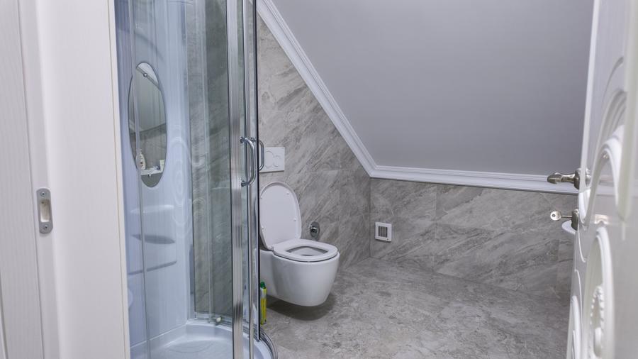 Casă individuală cu 6 camere cu Garaj în Volovăț