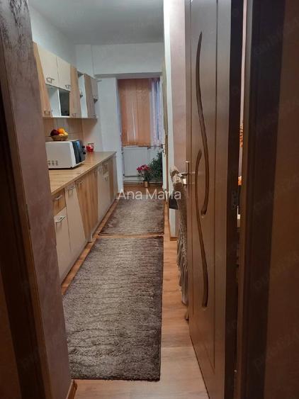 Apartament cu 4 camere decomandat în Central