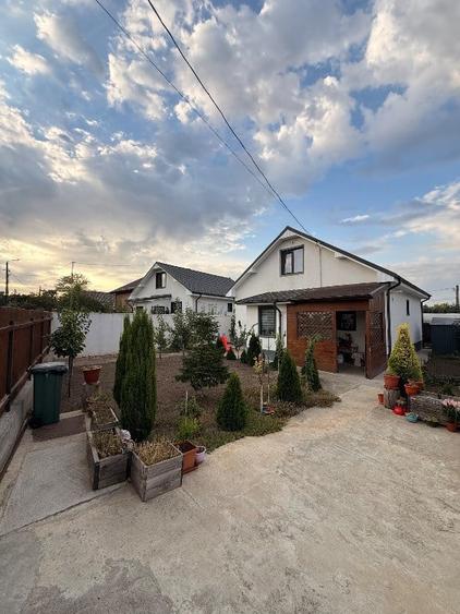 Vanzare casa cu mansarda Valu lui Traian CT - 1