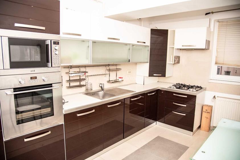 Proprietar inchiriez apartament cu 3 camere