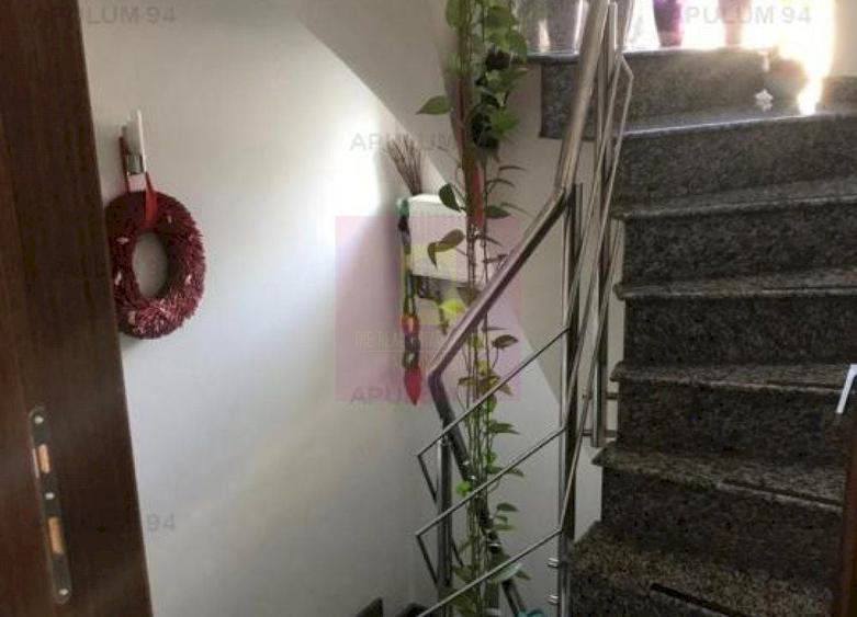Casă individuală cu 11 camere decomandat cu Canalizare în Floreasca