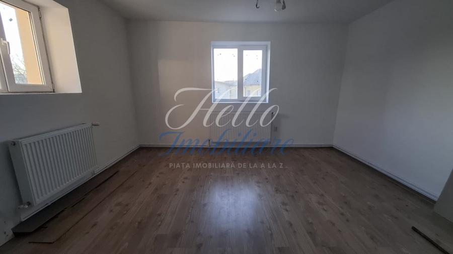 Casă cu 3 camere cu Canalizare în Săliștea Nouă