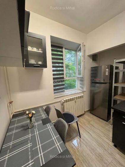 Apartament cu 2 camere decomandat, mobilat în Floreasca