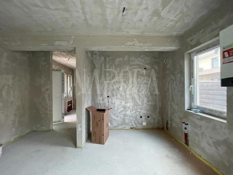 Duplex cu 4 camere cu Canalizare în Florești