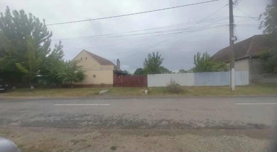 Casa cu teren de vanzare - 2