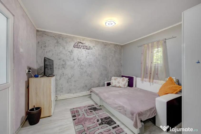 Casă cu 3 camere cu Teren 2200 Mp în Răcari