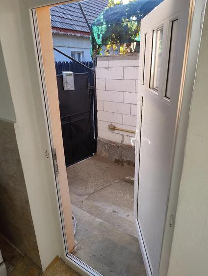 Apartament cu 2 camere decomandat în Bariera Vâlcii