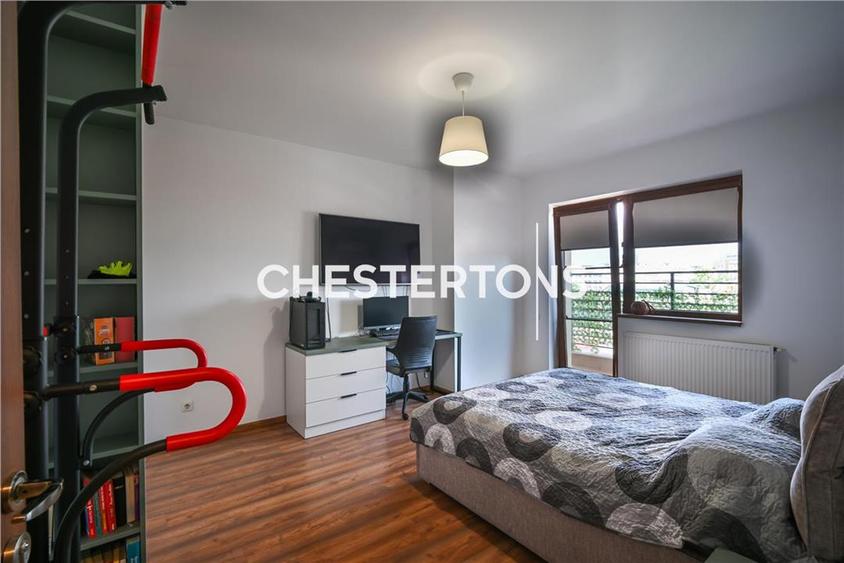 Penthouse cu 4 camere decomandat în Grozăvești