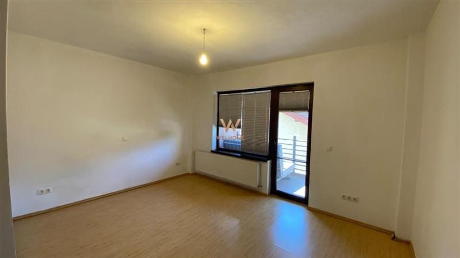 Apartament cu 3 camere decomandat în Calea Dumbrăvii