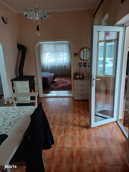 Casă cu 3 camere în Ernei