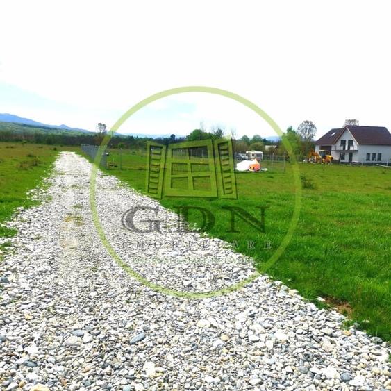 Teren agricol extravilan de 1000 mp, în Avrig