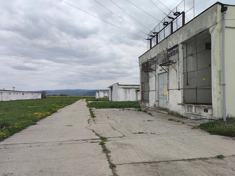 Spațiu industrial, de 1,200 mp, în Bod