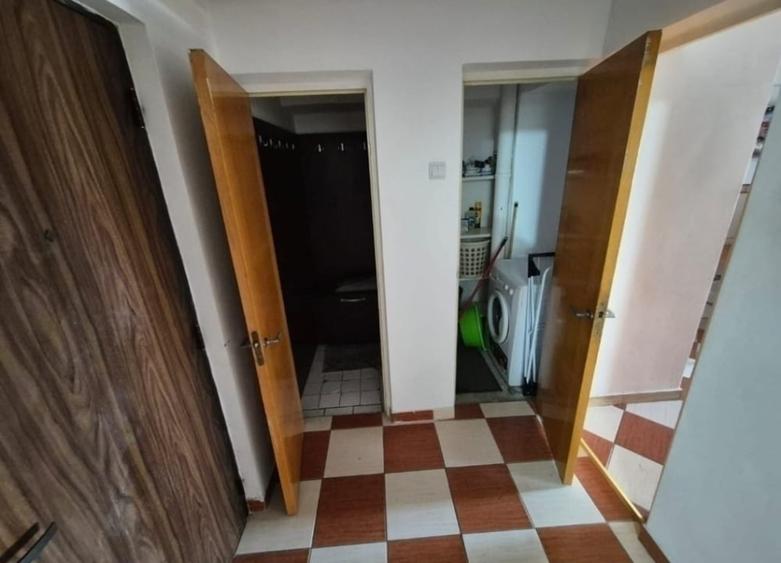 Garsonieră decomandată, mobilată în Hala Centrală