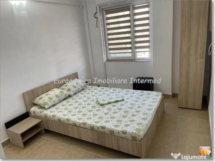 Casă cu 7 camere cu Teren 190 Mp în Central