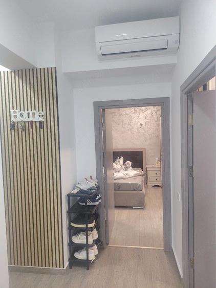 Apartament cu 4 camere decomandat în Teilor