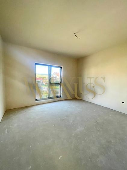 Duplex cu 4 camere cu Canalizare în Florești