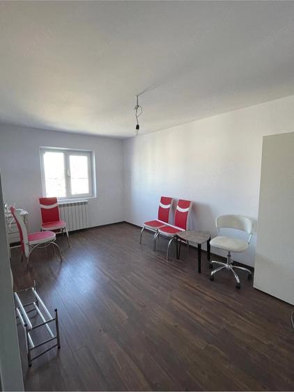 Apartament cu 3 camere decomandat în Fălticeni