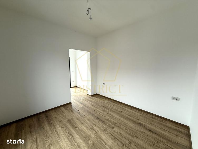 Casă cu 4 camere cu Teren 330 Mp în Săcălaz