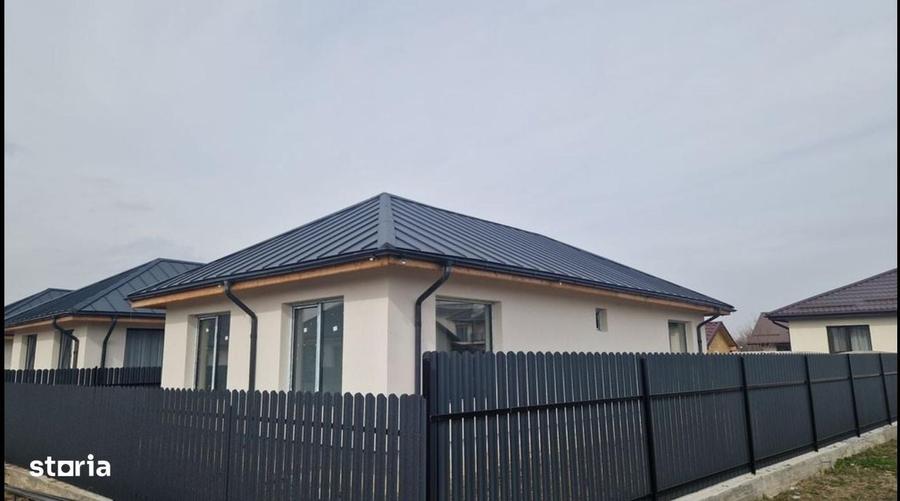Casă cu 3 camere în Clinceni