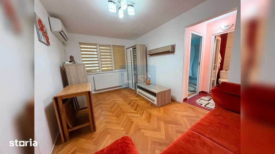 Apartament cu 2 camere în Micro 38