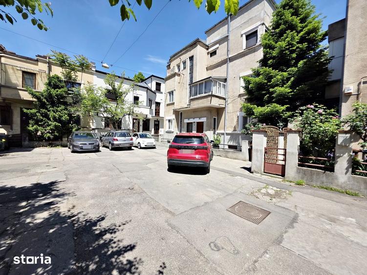 Apartament cu 3 camere decomandat în Floreasca