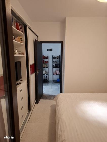 Apartament cu 3 camere decomandat în Rahova
