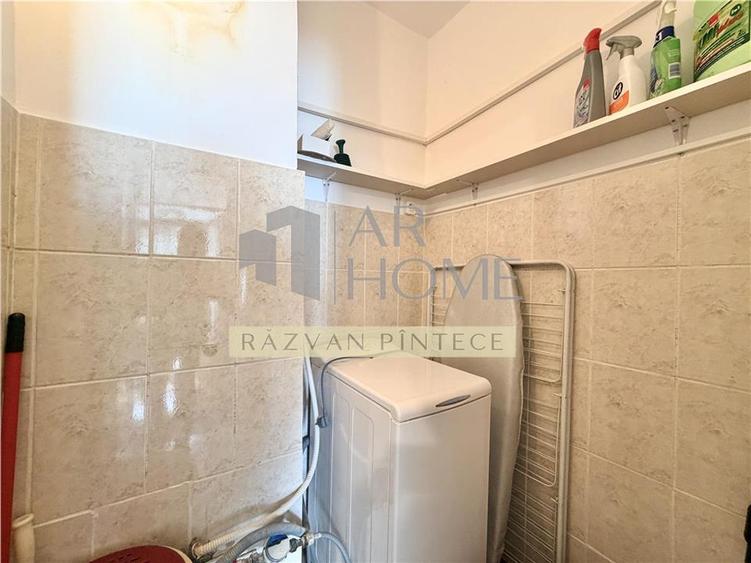 Apartament cu 3 camere decomandat, mobilat în Ultracentral