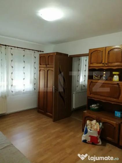 Apartament cu 2 camere semidecomandat în Micro 15