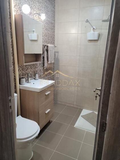 Apartament cu 2 camere semidecomandat, mobilat în Domenii