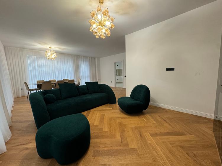 Duplex cu 5 camere cu Canalizare în Pipera