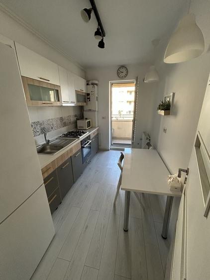 Apartament cu 2 camere decomandat în Berceni