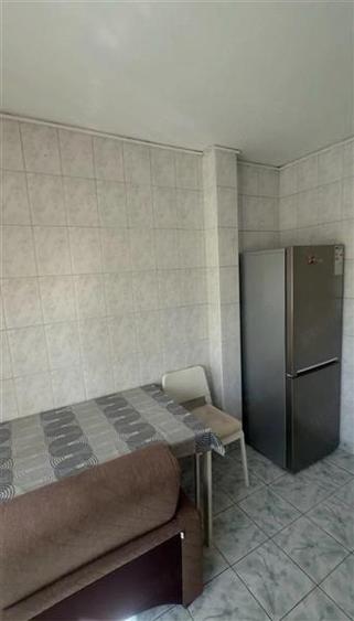Apartament cu 2 camere decomandat, mobilat în Brâncoveanu