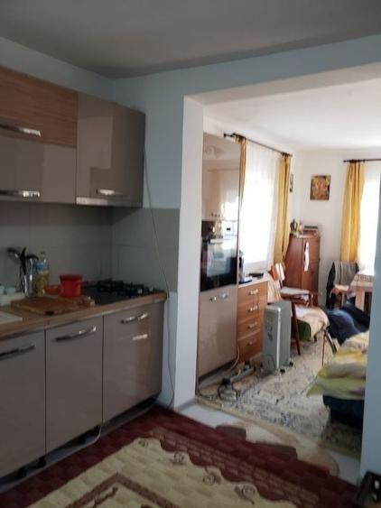 Casă cu 4 camere în Brăiești