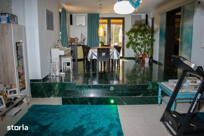 Casă cu 6 camere cu Teren 700 Mp în Crevedia