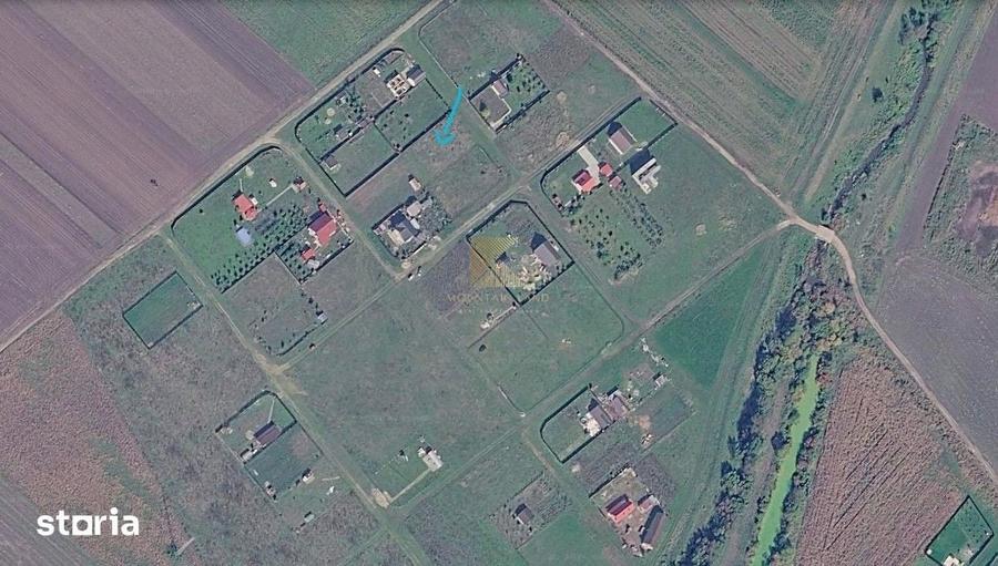 Teren intravilan de 1000 mp, în Hălchiu