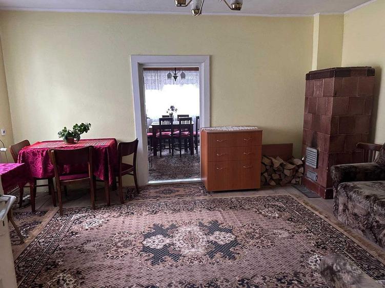 Casă cu 2 camere semidecomandat în Central
