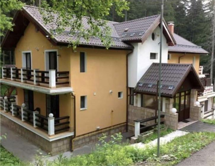 Casă cu 4 camere în Predeal
